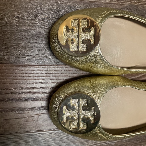 Tori Burch gold ballet flats size 9 - Picture 8 of 9